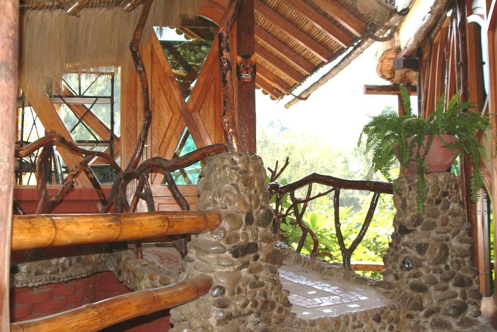 Finca Chamanapamba Guest House Baños Eksteriør billede